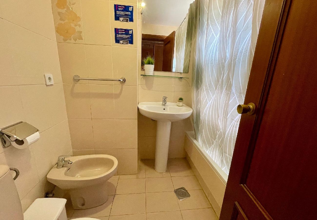 Apartamento en Benidorm - Apartamentos Gemelos 2 y 4 de un dormitorio