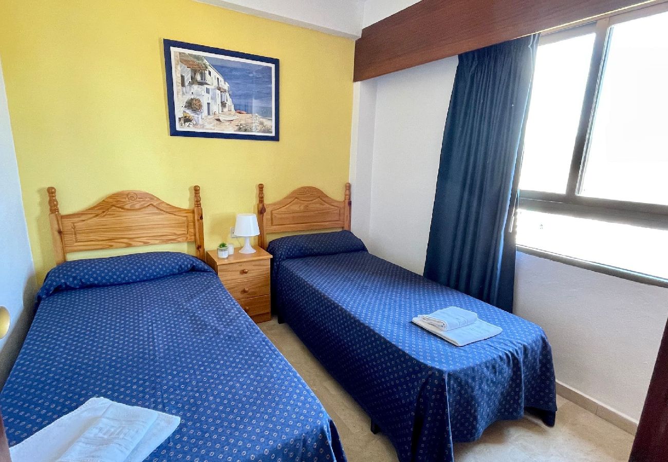 Apartamento en Benidorm - Apartamentos de 2 dormitorios Gemelos 2 y 4