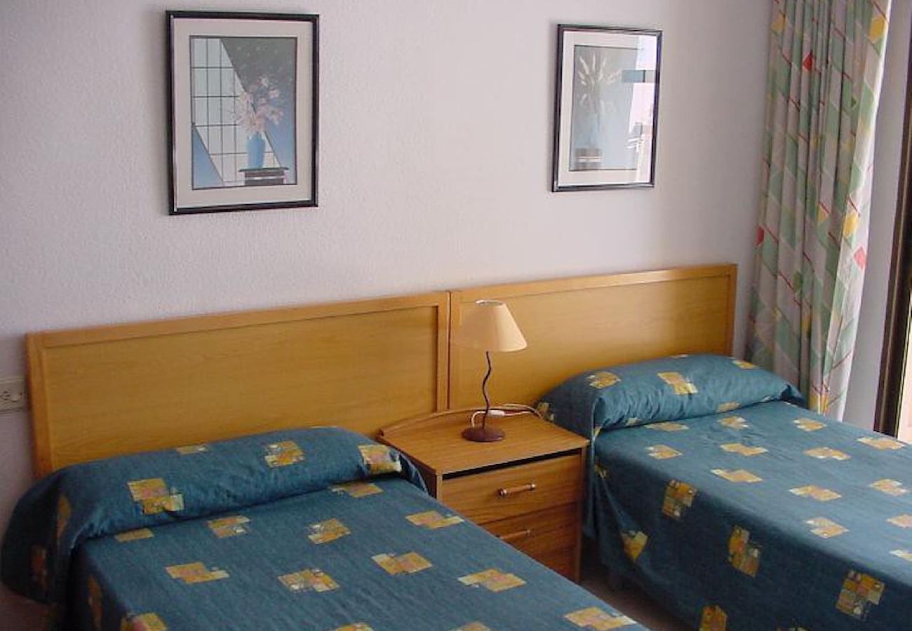 Apartamento en Benidorm - Apartamentos de 2 dormitorios Gemelos 2 y 4