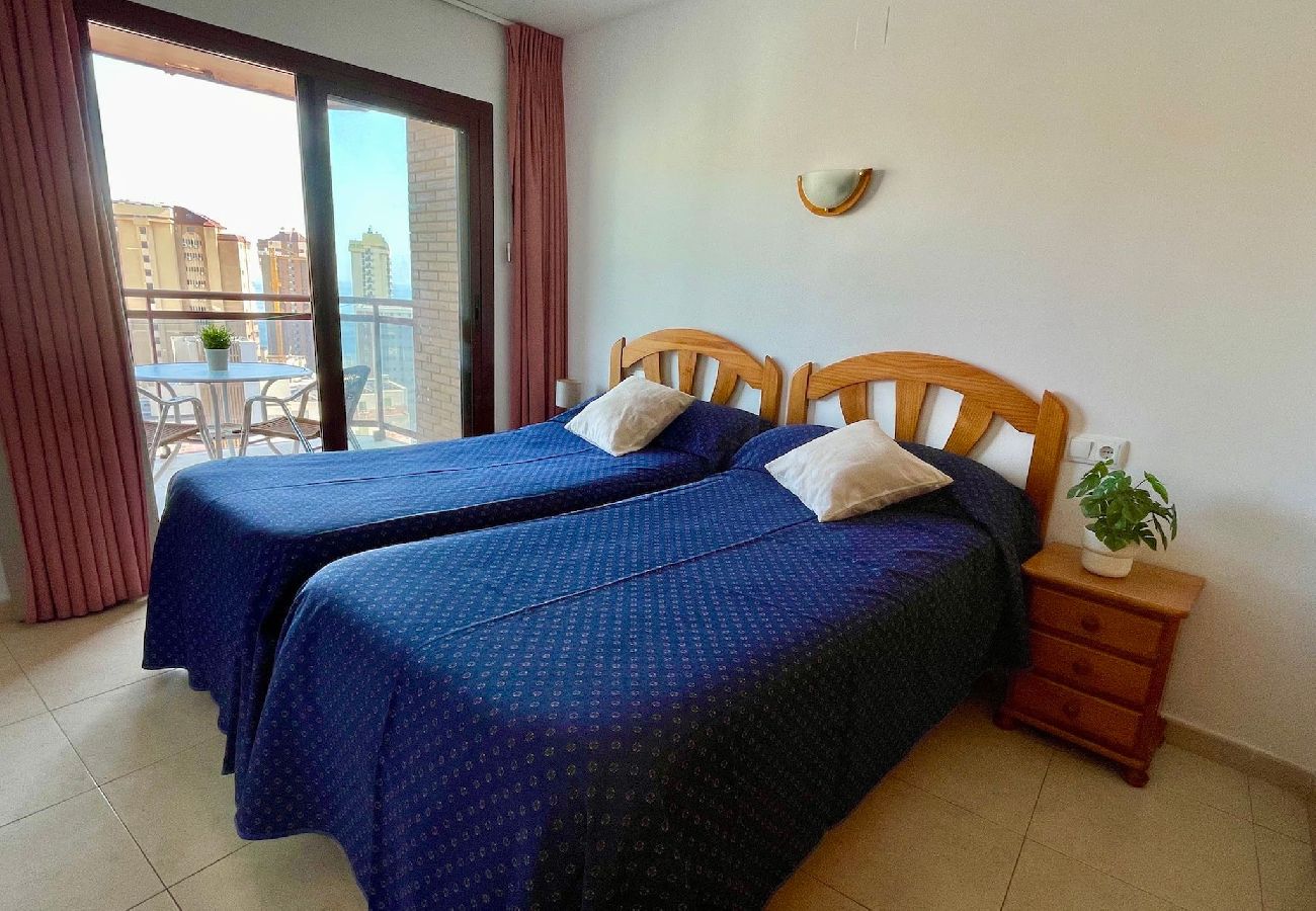 Apartamento en Benidorm - Apartamento con piscina y vistas en Torremar