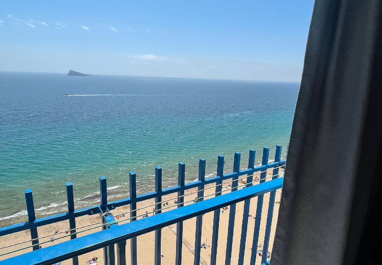 Estudio en Benidorm - Estudio en primera línea en Playa Levante