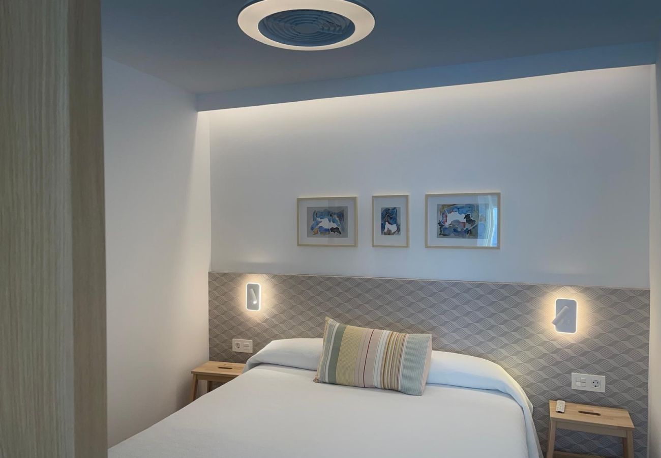 Estudio en Benidorm - Estudio en primera línea en Playa Levante