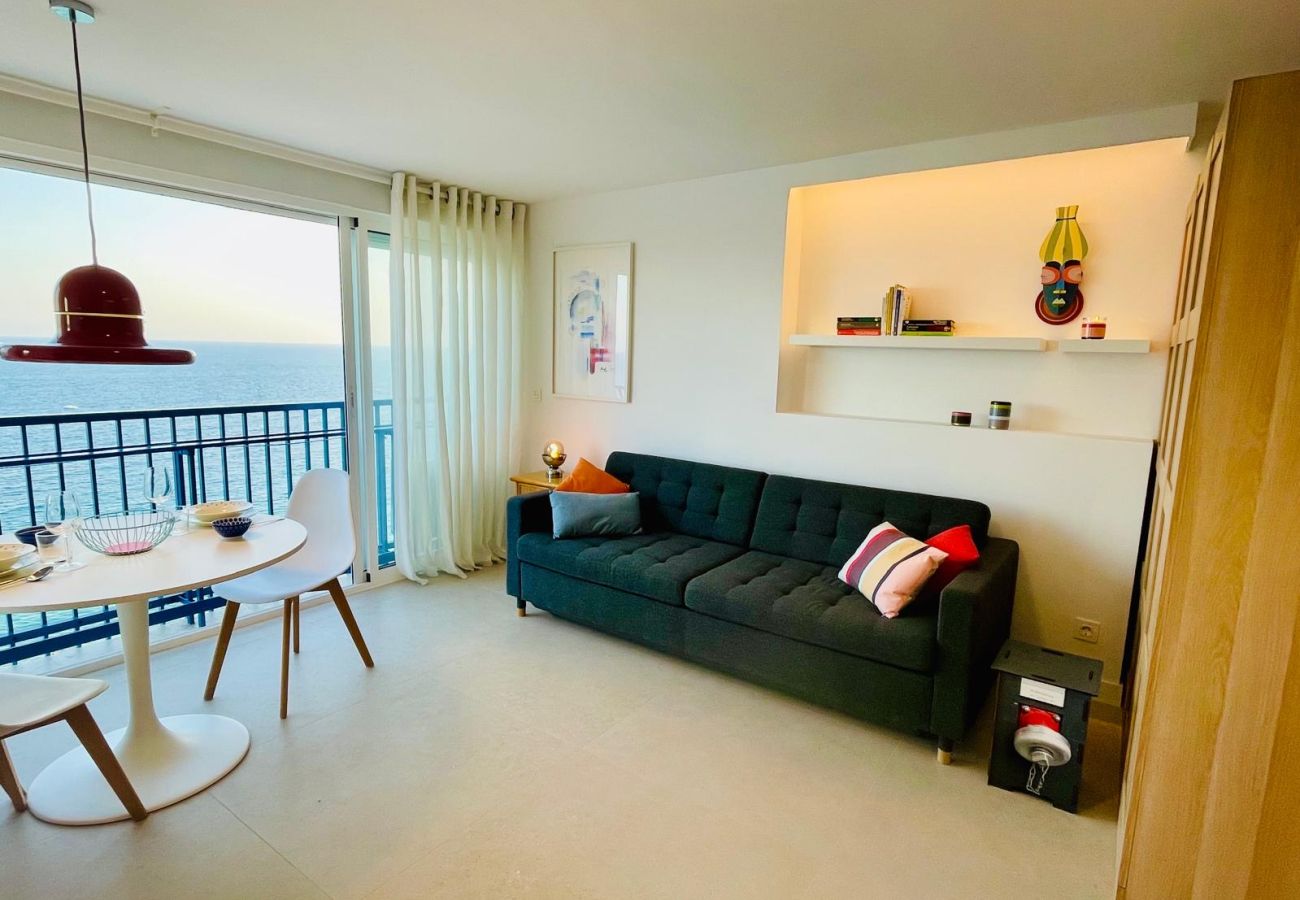 Estudio en Benidorm - Estudio en primera línea en Playa Levante