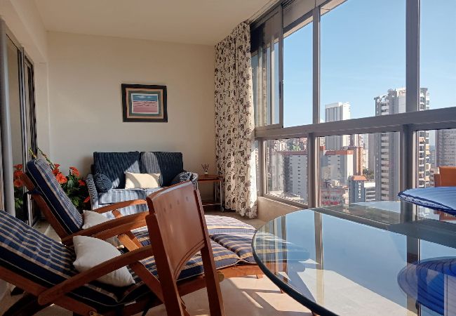 Apartamento en Benidorm - Apartamento de dos dormitorios con piscina  Apartamento en Benidorm - Apartamento de dos dormitorios con piscina