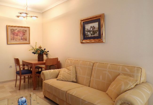 Apartamento en Benidorm - Apartamento de dos dormitorios con piscina  Apartamento en Benidorm - Apartamento de dos dormitorios con piscina