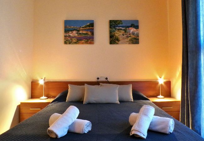 Apartamento en Benidorm - Apartamento de dos dormitorios con piscina  Apartamento en Benidorm - Apartamento de dos dormitorios con piscina