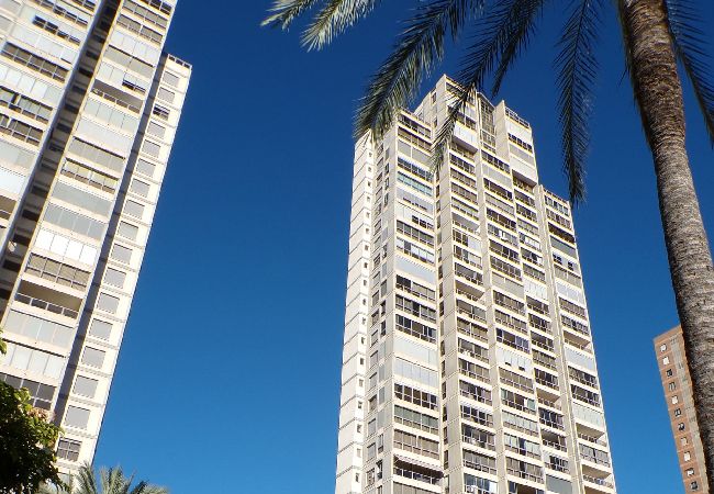 Apartamento en Benidorm - Apartamento de dos dormitorios con piscina  Apartamento en Benidorm - Apartamento de dos dormitorios con piscina