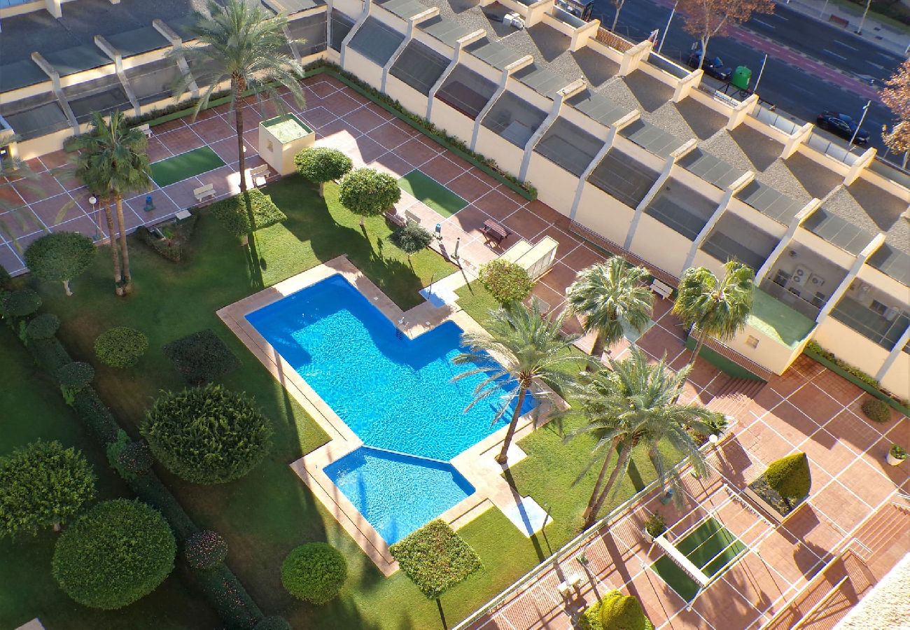 Apartamento en Benidorm - Apartamento de dos dormitorios con piscina 