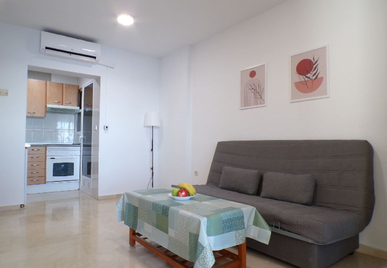 Apartamento en Benidorm - Apartamento en Torre Levante en primera línea 