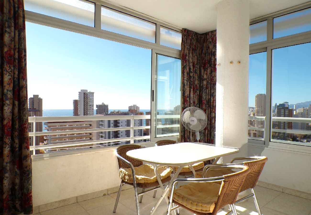 Apartamento en Benidorm - Apartamento Torre Domo con vistas al mar 