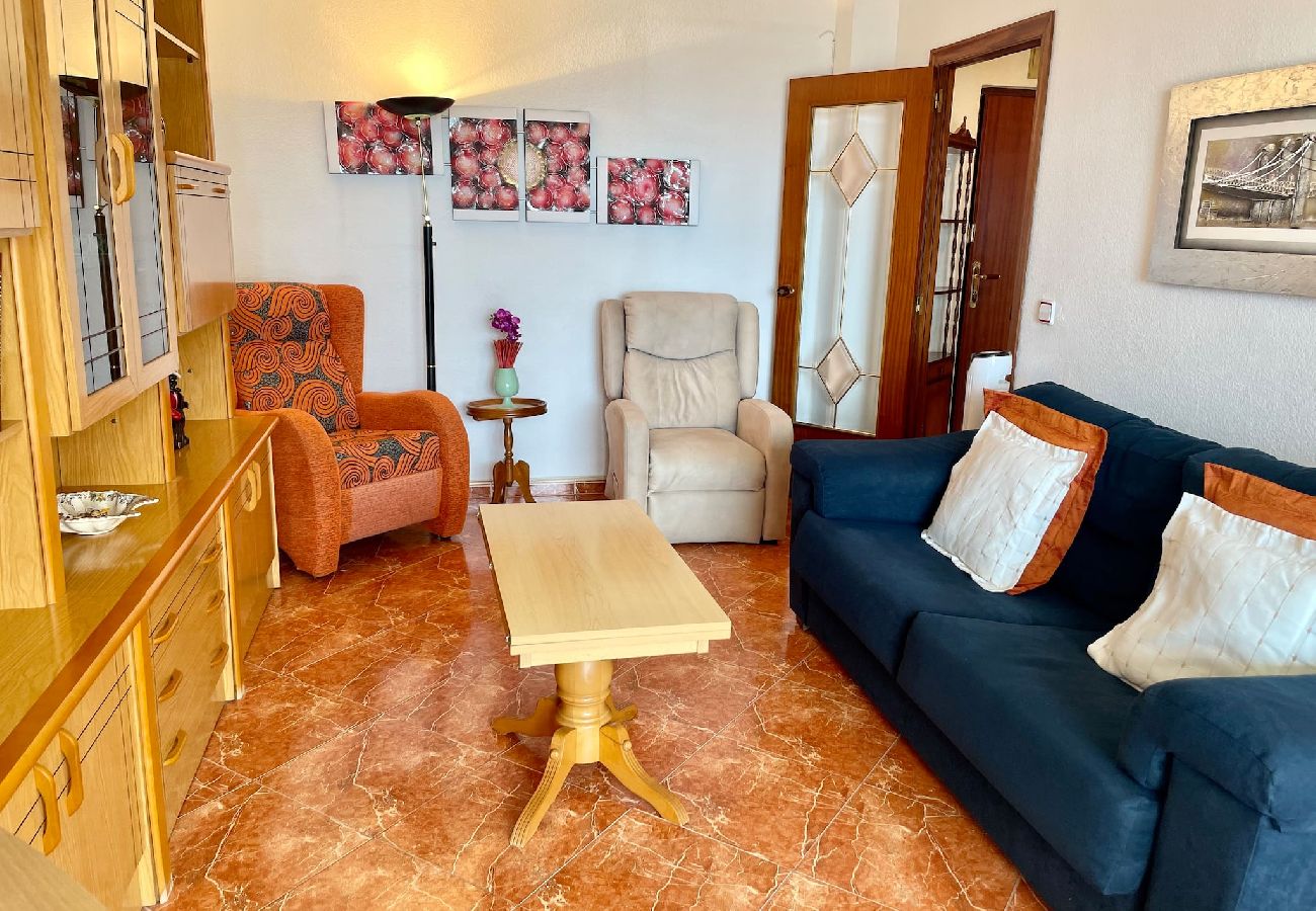 Apartamento en Benidorm - Apartamento La Pinta con terraza y vistas al mar 