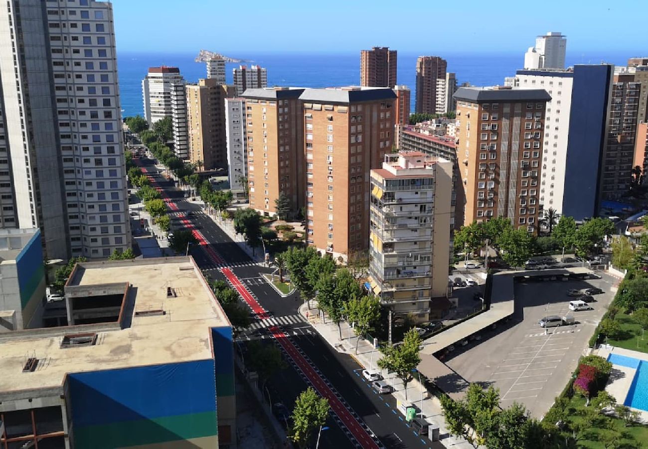 Apartamento en Benidorm - Apartamento La Pinta con terraza y vistas al mar 