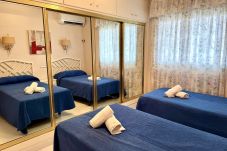 Apartamento en Benidorm - Apartamento con terraza y vistas al mar en La Pinta · Playa de Levante