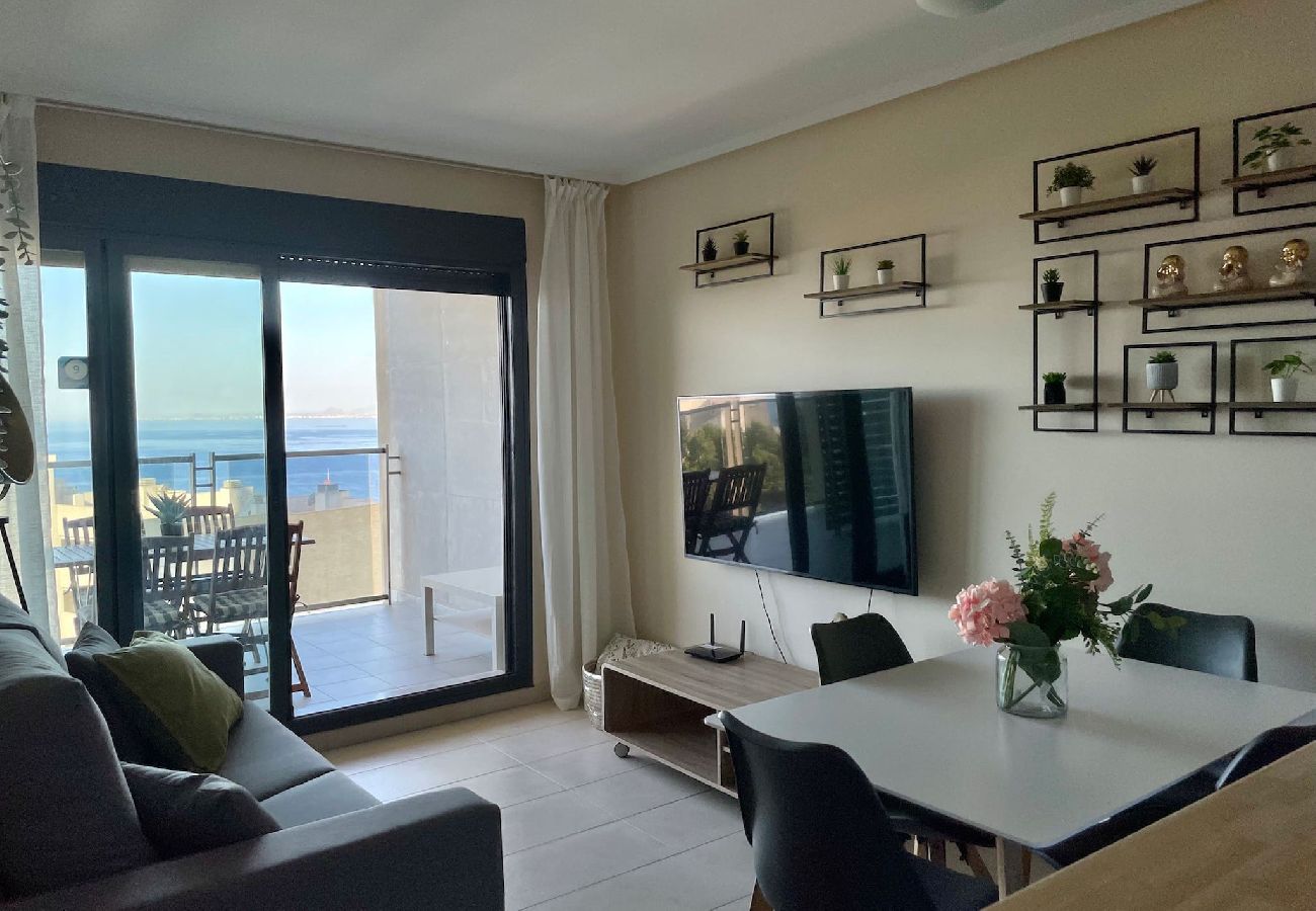 Apartamento en Benidorm - Lujoso apartamento con piscina, gimnasio y parking 