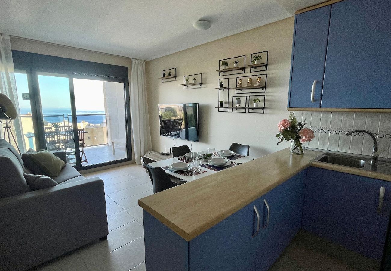 Apartamento en Benidorm - Lujoso apartamento con piscina, gimnasio y parking 