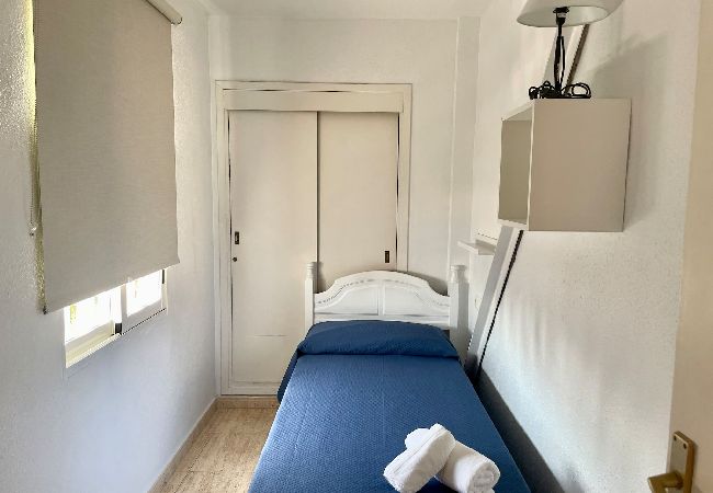 Apartamento en Benidorm - Amplio apartamento a 2 minutos de la playa Apartamento en Benidorm - Amplio apartamento a 2 minutos de la playa