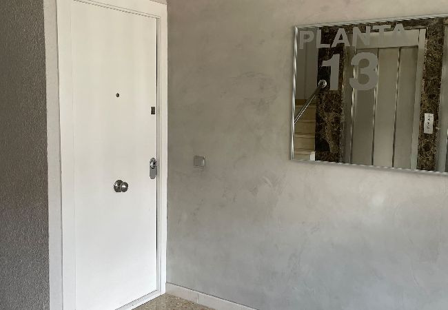 Apartamento en Benidorm - Amplio apartamento a 2 minutos de la playa Apartamento en Benidorm - Amplio apartamento a 2 minutos de la playa