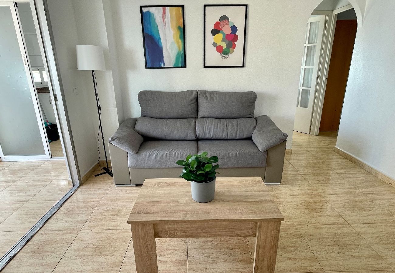 Apartamento en Benidorm - Amplio apartamento a 2 minutos de la playa