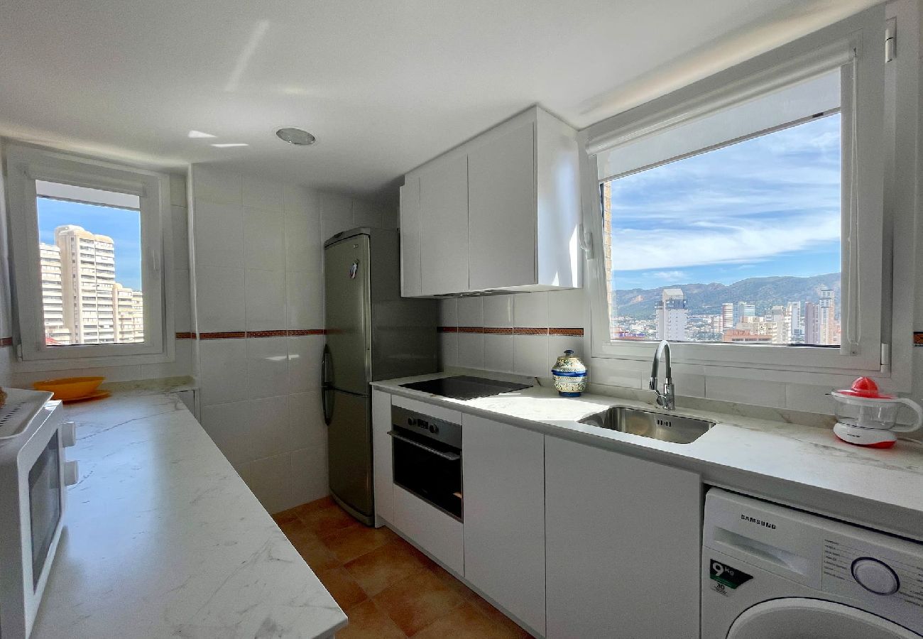 Apartamento en Benidorm - Apartamento La Niña 16 con piscina y vistas al mar 