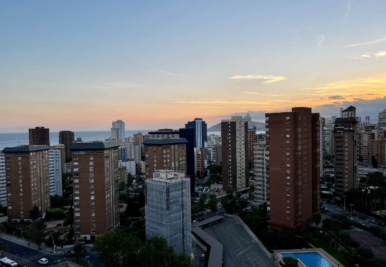 Apartamento en Benidorm - Apartamento La Niña 16 con piscina y vistas al mar 