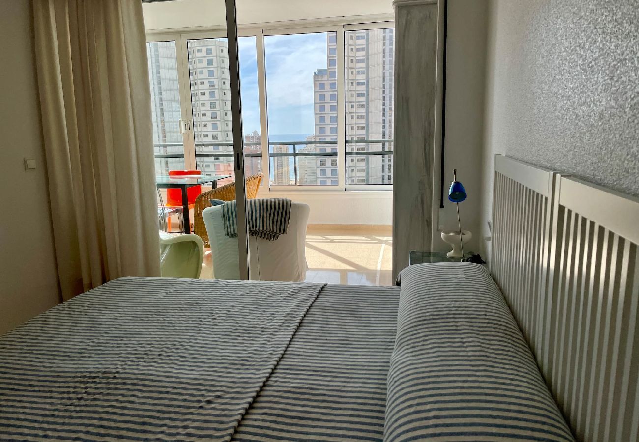 Apartamento en Benidorm - Apartamento La Niña 16 con piscina y vistas al mar 