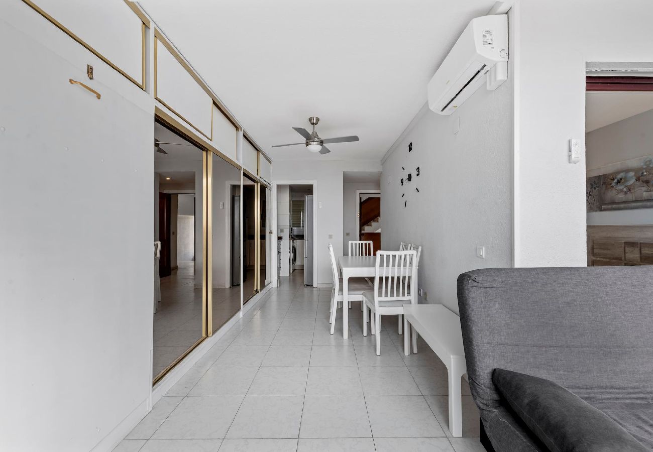 Apartamento en Benidorm - Amplio y luminoso apartamento en Gemelos 15