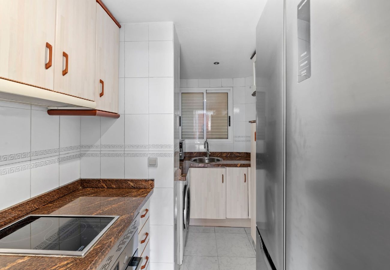 Apartamento en Benidorm - Amplio y luminoso apartamento en Gemelos 15