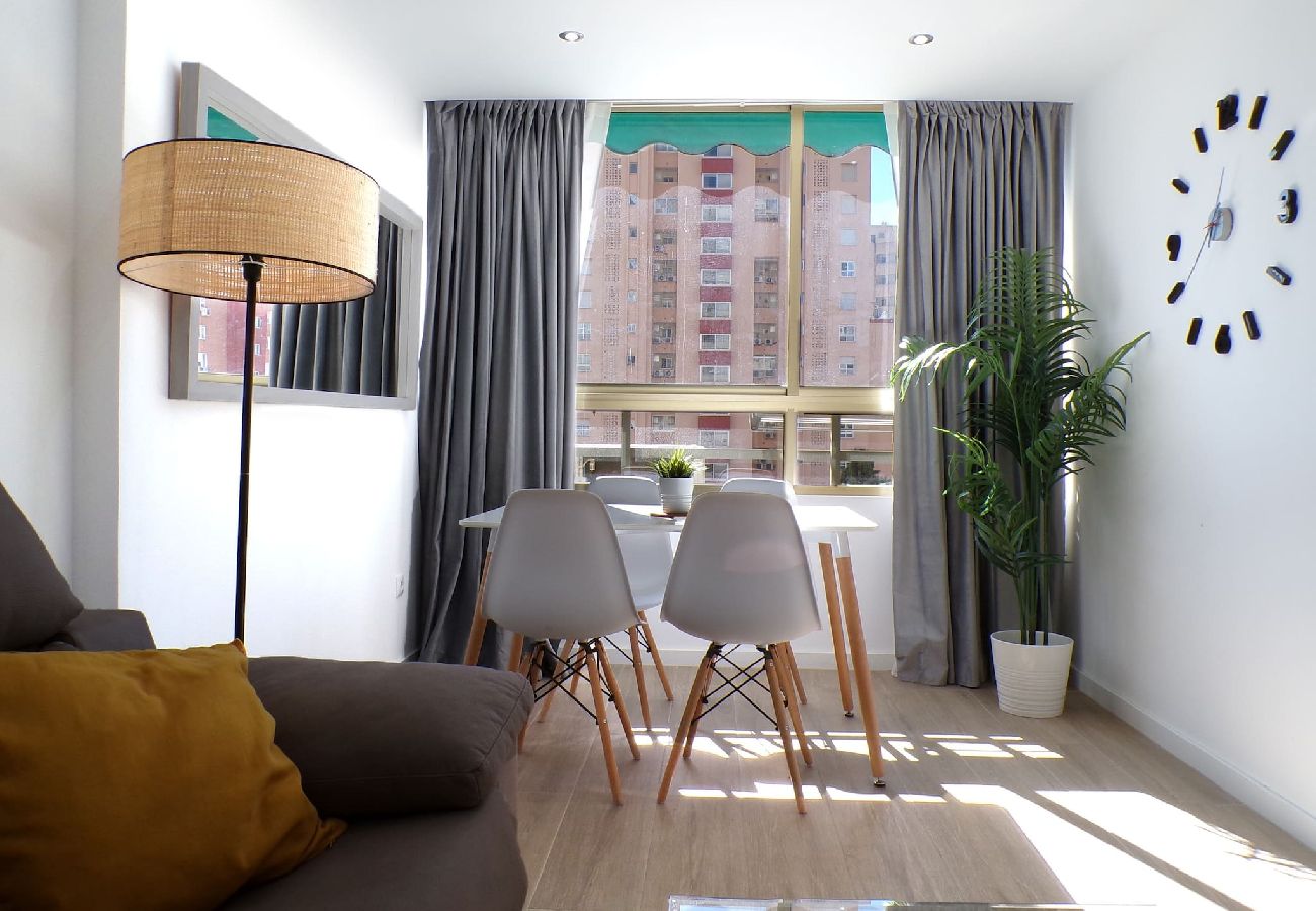 Apartamento en Benidorm - Moderno Apartamento con Piscina y Bicicletas Gratis