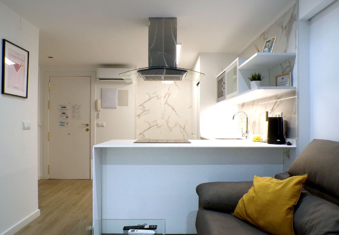 Apartamento en Benidorm - Moderno Apartamento con Piscina y Bicicletas Gratis