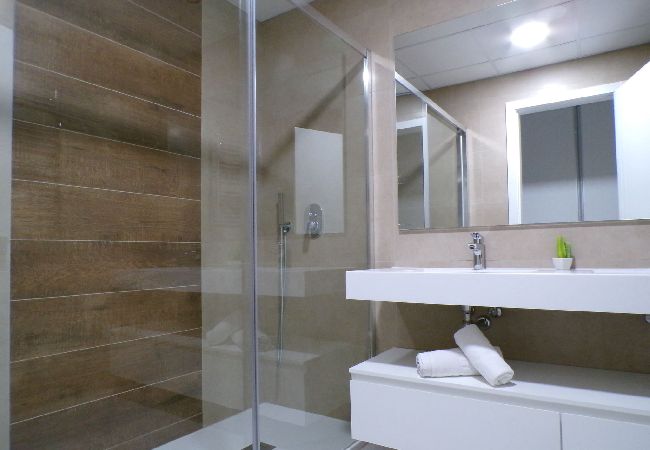 Apartamento en Benidorm - Lujoso apartamento Sunset Waves  Apartamento en Benidorm - Lujoso apartamento Sunset Waves