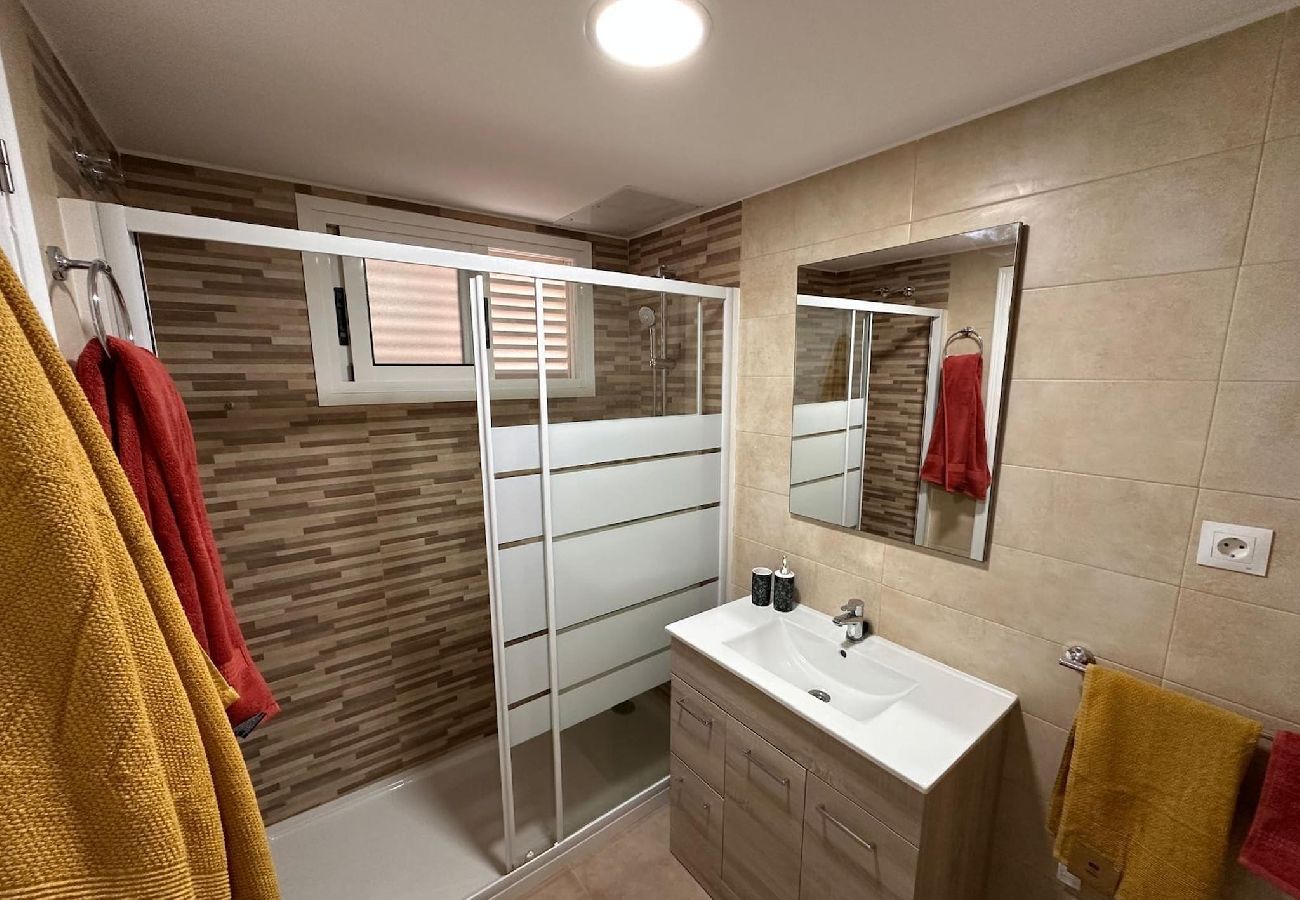 Apartamento en Benidorm - Apartamento con piscina a 2 minutos de la playa 