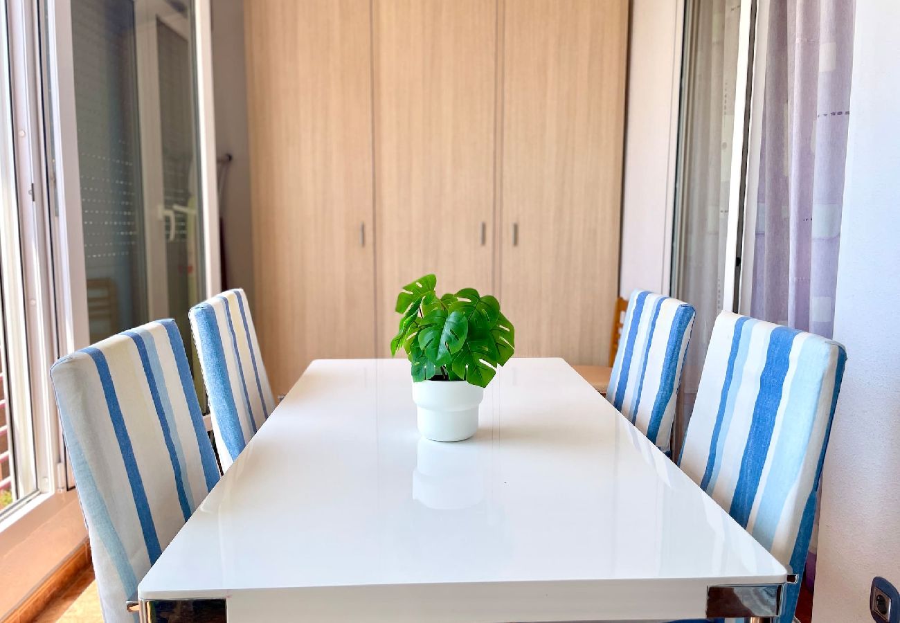 Apartamento en Benidorm - Apartamento El Circo con vistas al mar en Benidorm 