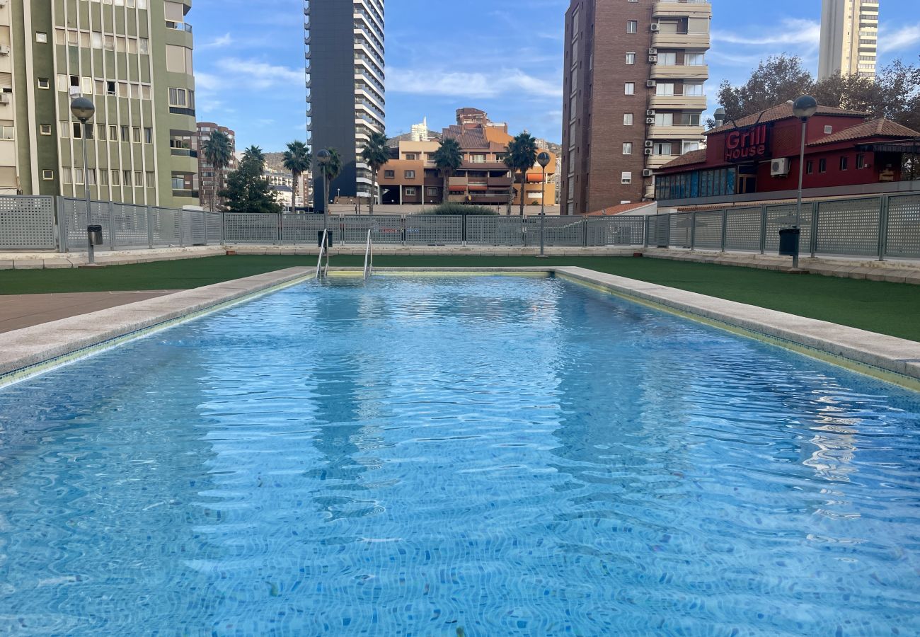 Apartamento en Benidorm - Apartamento con jacuzzi, sauna, gimnasio y piscina