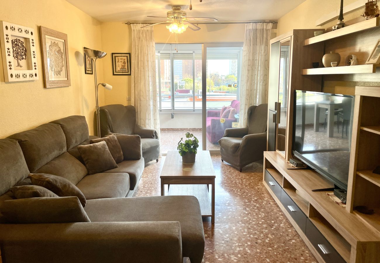 Apartamento en Benidorm - Apartamento de 2 dormitorios frente al mercado de Benidorm