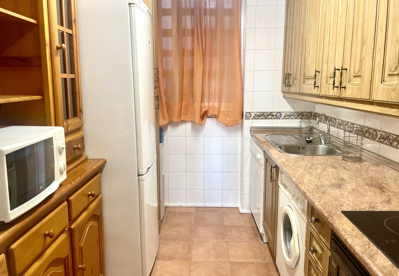 Apartamento en Benidorm - Apartamento de 2 dormitorios frente al mercado de Benidorm