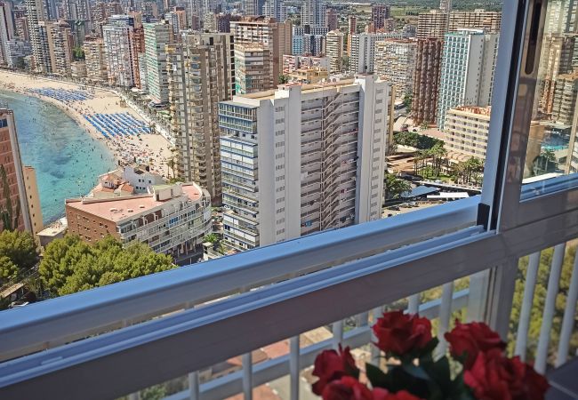 Apartamento en Benidorm - Único apartamento con impresionantes vistas al mar Apartamento en Benidorm - Único apartamento con impresionantes vistas al mar