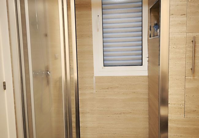 Apartamento en Benidorm - Maravilloso apartamento junto a la Cala Almadraba Apartamento en Benidorm - Maravilloso apartamento junto a la Cala Almadraba