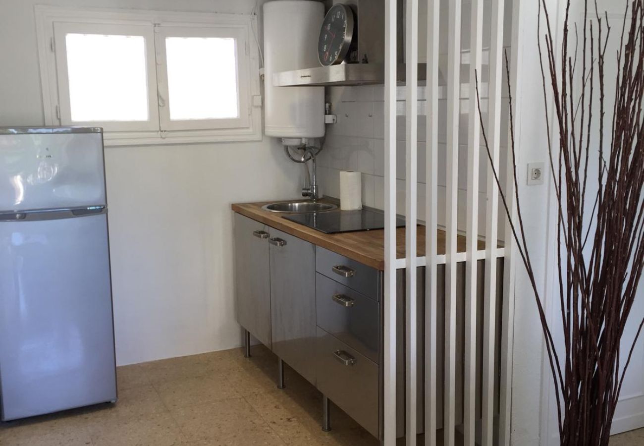Apartamento en Benidorm - Tu rincón junto al mar – cómodo apartamento a 5 min de la playa