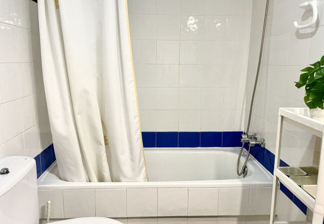 Apartamento en Benidorm - Acogedor apartamento en edificio Paraíso, Benidorm Apartamento en Benidorm - Acogedor apartamento en edificio Paraíso, Benidorm