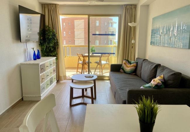 Apartamento en Benidorm - Luminoso apartamento de dos dormitorios  en plena zona Levante Apartamento en Benidorm - Luminoso apartamento de dos dormitorios  en plena zona Levante