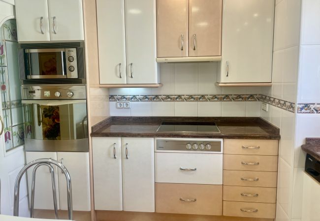 Apartamento en Benidorm - Acogedor apartamento de dos dormitorios en el corazón de Benidorm Apartamento en Benidorm - Acogedor apartamento de dos dormitorios en el corazón de Benidorm