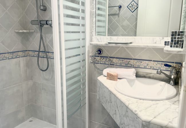 Apartamento en Benidorm - Acogedor apartamento de dos dormitorios en el corazón de Benidorm Apartamento en Benidorm - Acogedor apartamento de dos dormitorios en el corazón de Benidorm