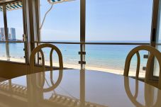 Apartamento en Benidorm - Apartamento para 6 personas en primera línea de Playa de Levante