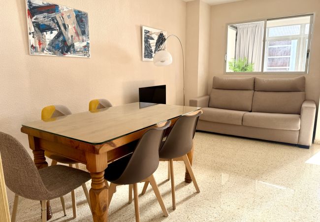 Appartement à Benidorm - Coblanca 6 : Appartement élégant avec terrasse vitrée