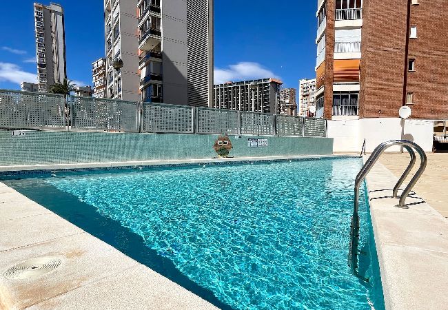  à Benidorm - Appartement à deux pièces, avec piscine et parking