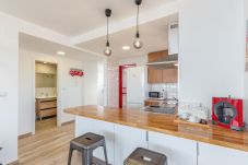 Appartement à Benidorm - Appartement lumineux avec vue sur la mer dans un complexe résidentiel avec piscine