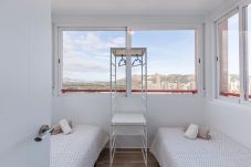 Appartement à Benidorm - Appartement lumineux avec vue sur la mer dans un complexe résidentiel avec piscine