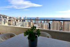 Appartement à Benidorm - Appartement vue mer avec piscine chauffée et parking