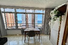 Apartment in Benidorm - Coblanca 6: Charming Coastal Apartment with Enclosed Terrace