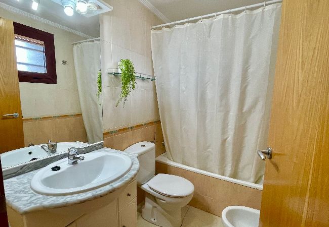 Apartment in Benidorm - Seaview apartment with pool at Torremar Apartment in Benidorm - Seaview apartment with pool at Torremar